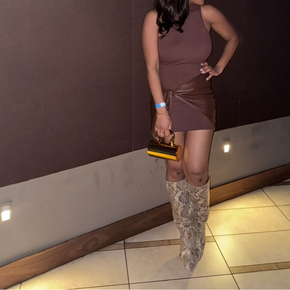 Brown Sleeveless Dress